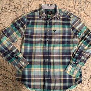 Plaid American Eagle button up shirt